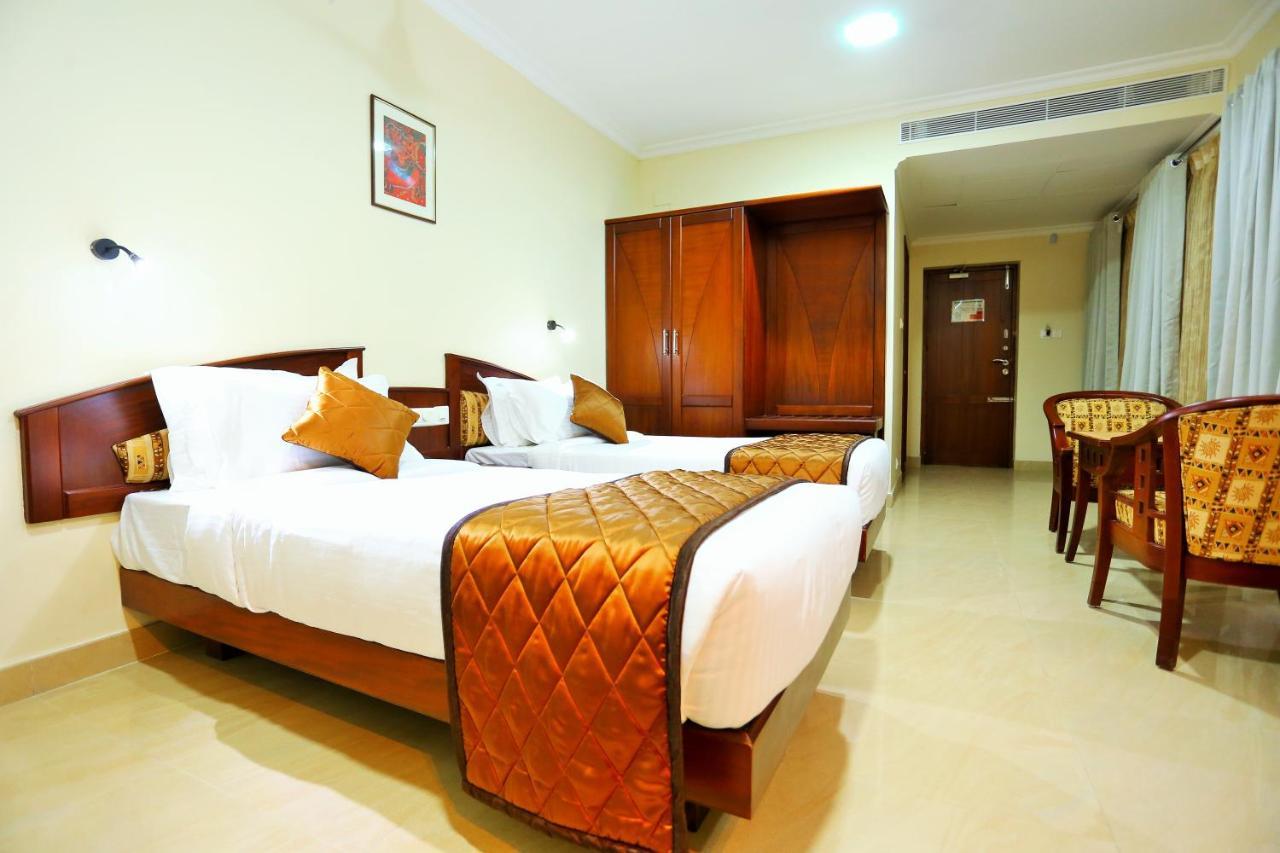 Hotel White City North Paravur Exterior photo